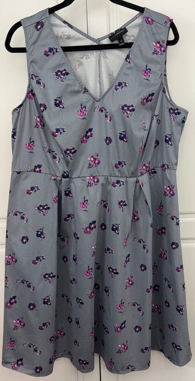 Lane Bryant Gray Sleeveless Dress w/Floral Print, V-Neckline Size 20